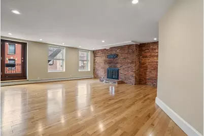 122 Fulton Street #16, Boston, MA 02109 - Photo 2