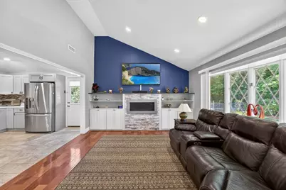 425 Rogers St, Tewksbury, MA 01876 - Photo 14