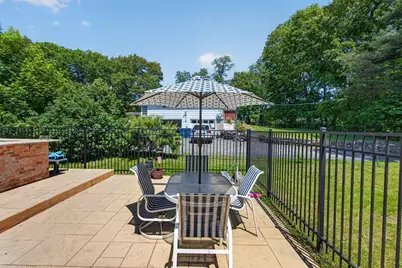 425 Rogers St, Tewksbury, MA 01876 - Photo 8