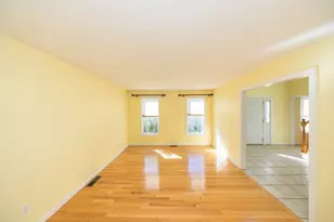 469 Walnut St, Shrewsbury, MA 01545 - Photo 4