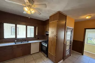 20 Benton Rd, Medford, MA 02155 - Photo 8