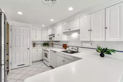 75 Grove St #225, Wellesley, MA 02482 - Photo 22