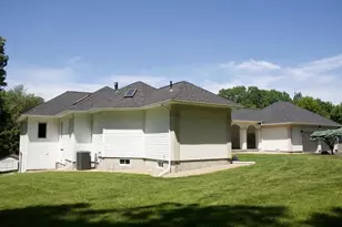176 Genovevo Dr, Ludlow, MA 01056 - Photo 4
