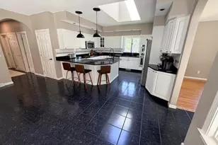 176 Genovevo Dr, Ludlow, MA 01056 - Photo 10