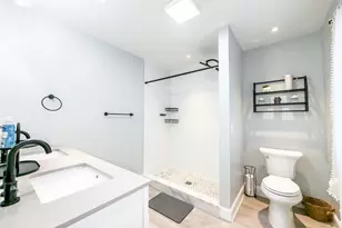 212 Main St, Fairhaven, MA 02719 - Photo 22