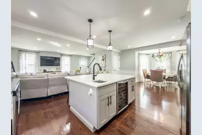 212 Main St, Fairhaven, MA 02719 - Photo 12