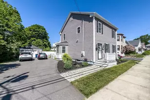 212 Main St, Fairhaven, MA 02719 - Photo 2
