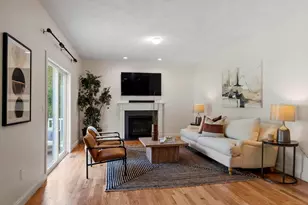 9 Meeting House Cir, Bedford, MA 01730 - Photo 8