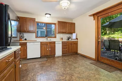 60 Broadway, Lynn, MA 01904 - Photo 8