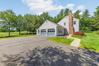 2 Fox Run Rd, Sterling, MA 01564 - Photo 2