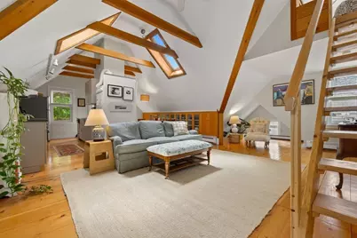 61 Federal St #3, Newburyport, MA 01950 - Photo 2