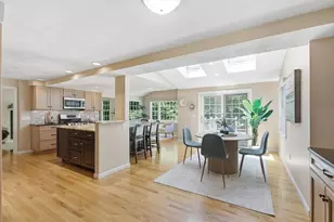 11 Thornton Dr, Burlington, MA 01803 - Photo 8