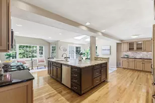 11 Thornton Dr, Burlington, MA 01803 - Photo 4