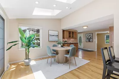 11 Thornton Dr, Burlington, MA 01803 - Photo 10