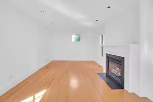 71 Abbottsford, Brookline, MA 02446 - Photo 16