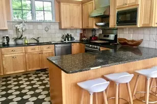 71 Abbottsford, Brookline, MA 02446 - Photo 10