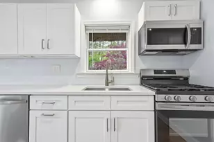 8 Ash St, Plymouth, MA 02360 - Photo 2