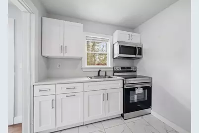 8 Ash St, Plymouth, MA 02360 - Photo 18
