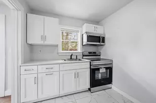 8 Ash St, Plymouth, MA 02360 - Photo 18