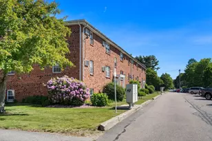 91 Pleasant, Medfield, MA 02052 - Photo 24