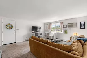 91 Pleasant, Medfield, MA 02052 - Photo 6