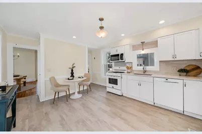 5 Cushing Street, Amesbury, MA 01913 - Photo 8