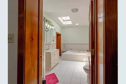 33 Water St, Medford, MA 02155 - Photo 4