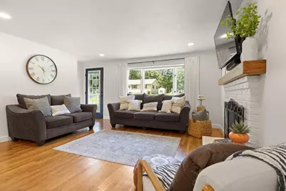 10 Lucille Ave, Westford, MA 01886 - Photo 10