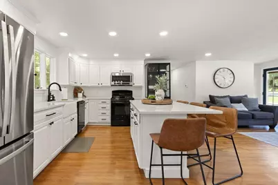 10 Lucille Ave, Westford, MA 01886 - Photo 6
