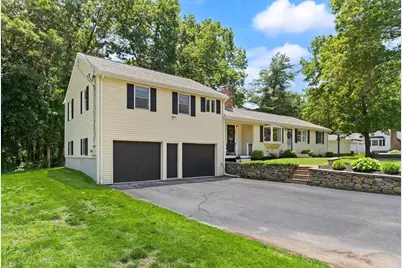 10 Lucille Ave, Westford, MA 01886 - Photo 2