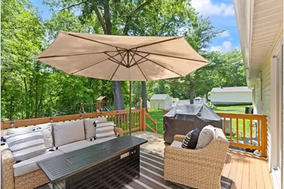10 Lucille Ave, Westford, MA 01886 - Photo 24