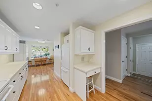 877 Auburnville Way, Whitman, MA 02382 - Photo 6