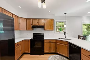 4 Circle St, Middleton, MA 01949 - Photo 14