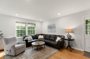 4 Circle St, Middleton, MA 01949 - Photo 8