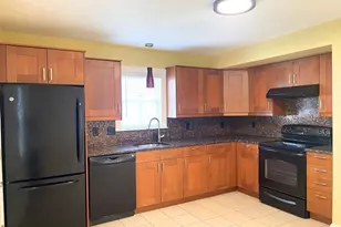 17 Proctor St, Peabody, MA 01960 - Photo 8