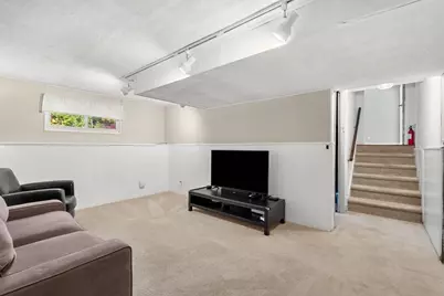 51 Hadley Rd, Framingham, MA 01701 - Photo 10