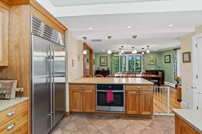 42 Temple Road, Wellesley, MA 02482 - Photo 8