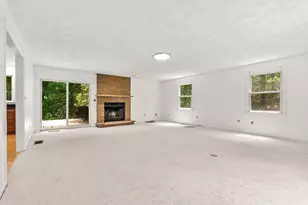 18 Equestrian Dr, North Andover, MA 01845 - Photo 10