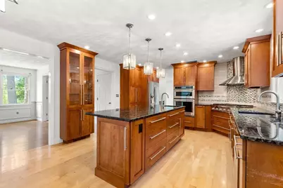 18 Equestrian Dr, North Andover, MA 01845 - Photo 4