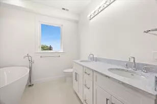 84 Post Island Rd, Quincy, MA 02169 - Photo 24