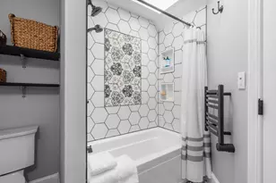 2R Dearborn, Salem, MA 01970 - Photo 24
