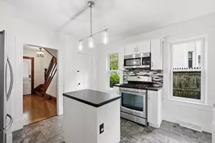 70 Sycamore St, Holyoke, MA 01040 - Photo 18