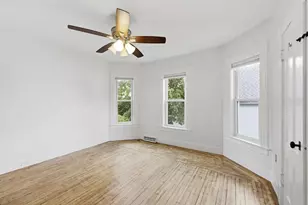 70 Sycamore St, Holyoke, MA 01040 - Photo 28