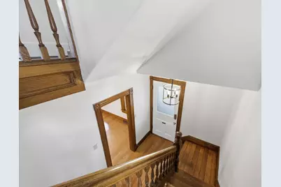 70 Sycamore St, Holyoke, MA 01040 - Photo 24