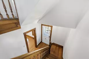 70 Sycamore St, Holyoke, MA 01040 - Photo 24