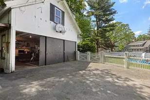 68 High St, Northbridge, MA 01588 - Photo 6