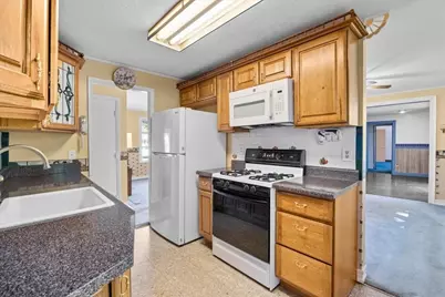 27 Nadine Rd, Brockton, MA 02302 - Photo 28