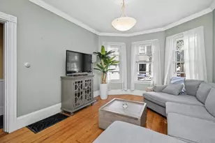 725 E 3rd St, Boston, MA 02127 - Photo 18