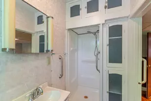 186 Summer St, Gardner, MA 01440 - Photo 12