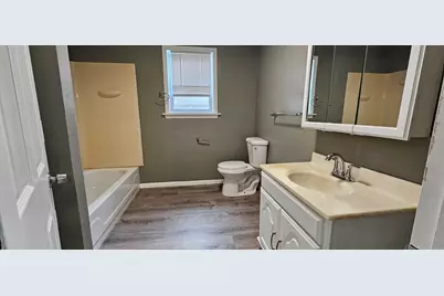 1986-1990 N Main St #2, Fall River, MA 02720 - Photo 6